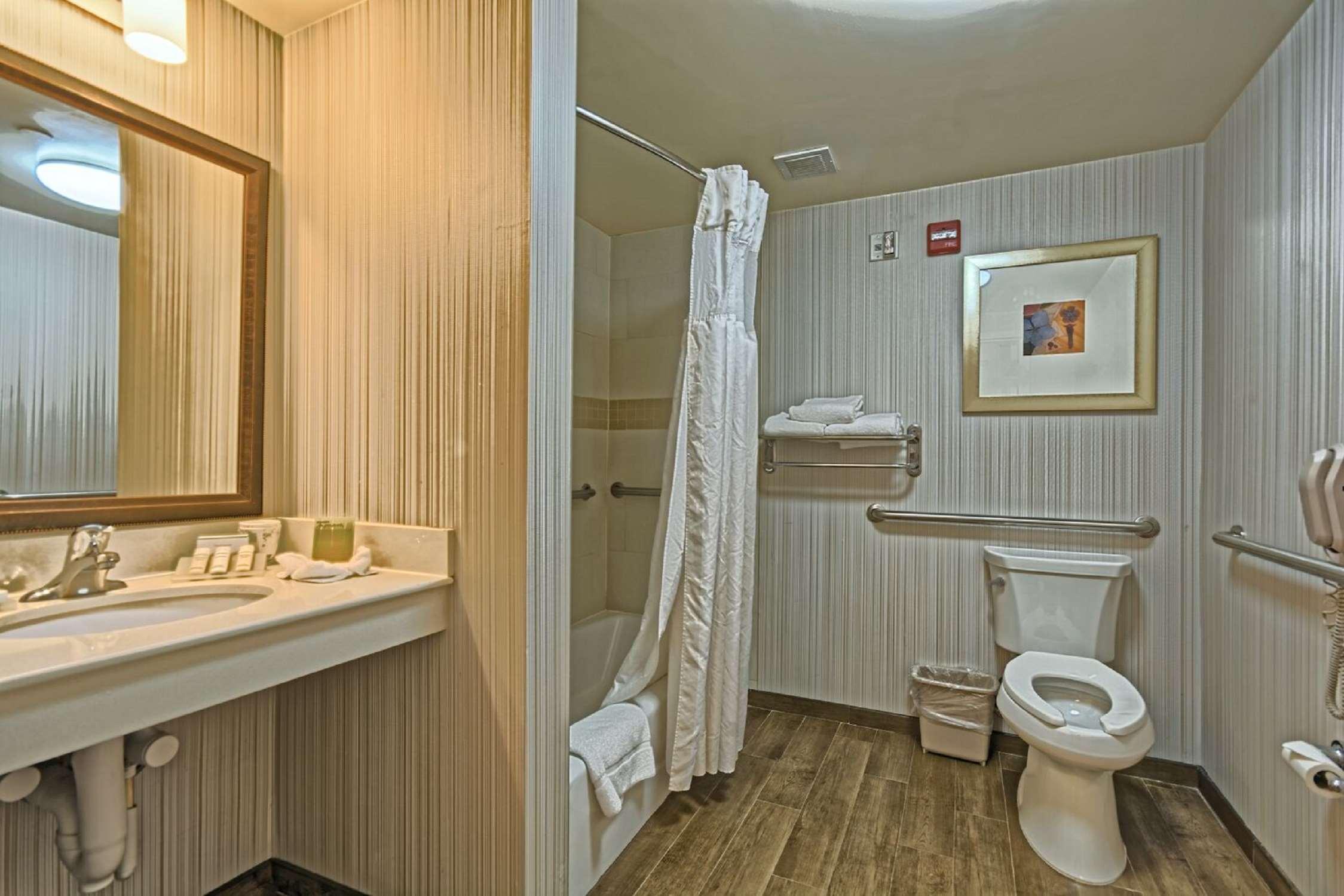 Hilton Garden Inn By Hilton Mount Laurel Kültér fotó