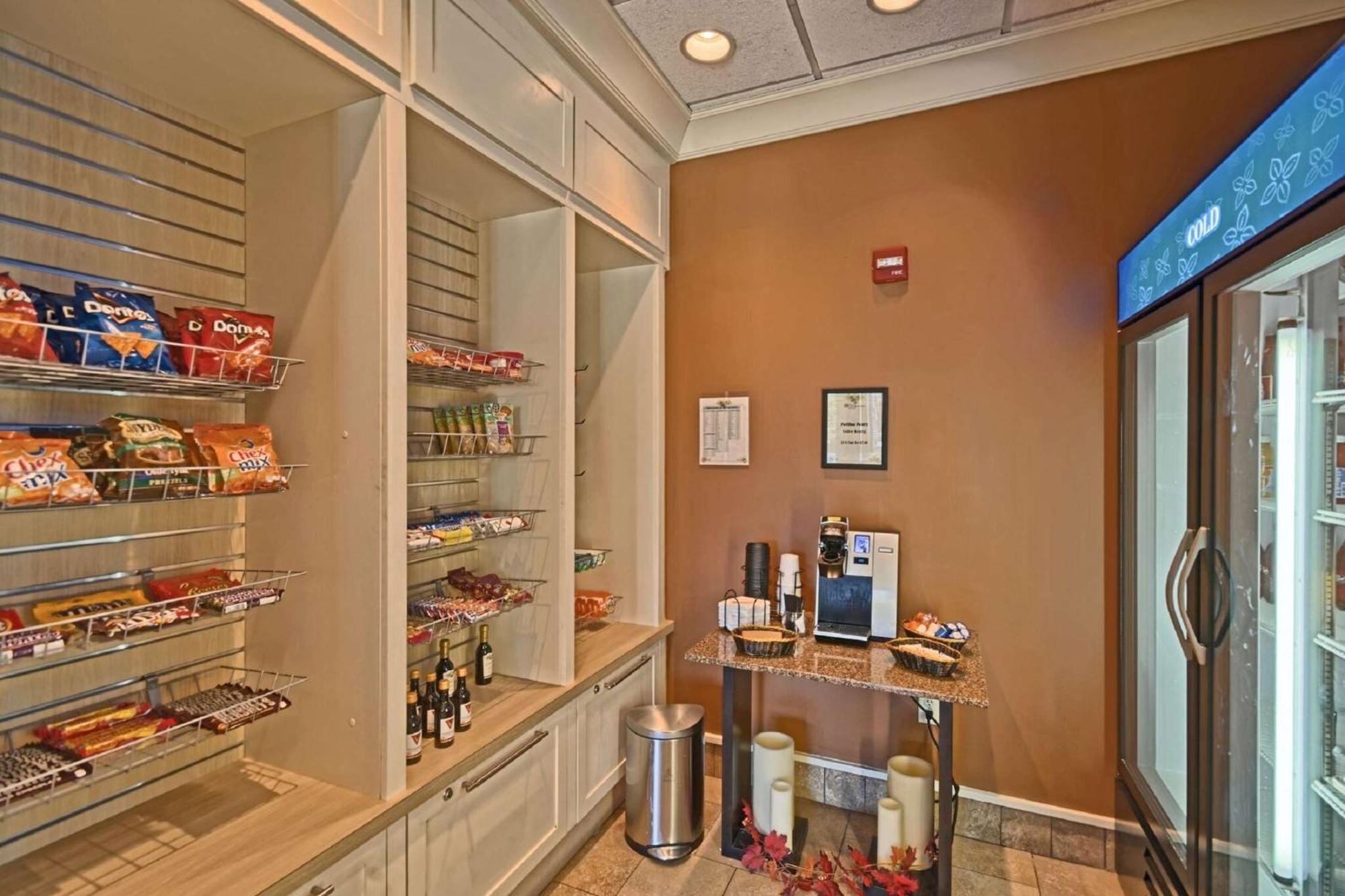 Hilton Garden Inn By Hilton Mount Laurel Kültér fotó